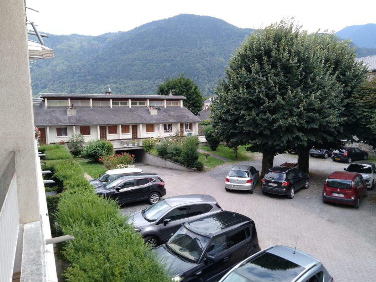Le Pardeilhan Appt Chaleureux, Lumineux Avec Terrasse Et Parking En Coeur De Ville Bagnères-de-Luchon Eksteriør billede